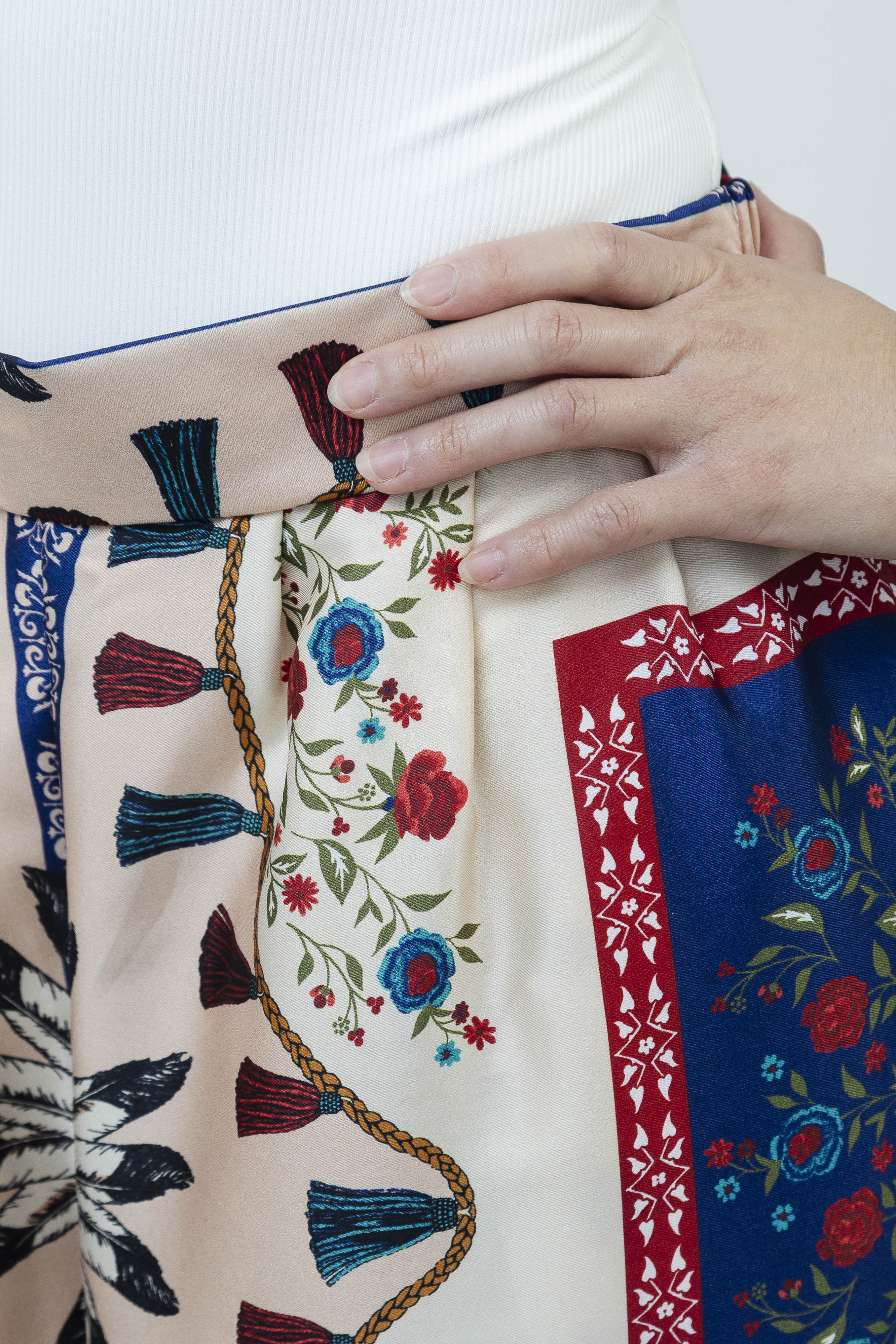 Tassel Bloom Silk Set | Kimono + Pants